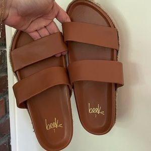 Beek Twinspot Tan Slide Sandal : size 7 NBW